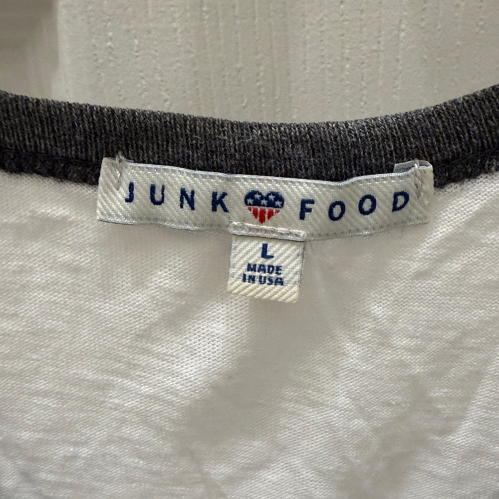 Junk Food Clothing White and Gray Tank Top. NY theme
Size large - Picture 3 of 4
